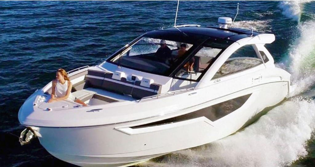 2022 Cruisers Yachts 42 GLS